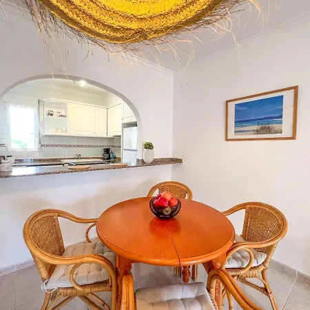 Residencial La Giralda Iii Apartment