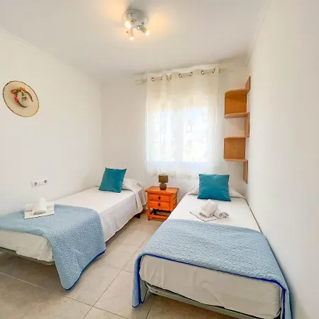 Apartment Residencial La Giralda Iii *