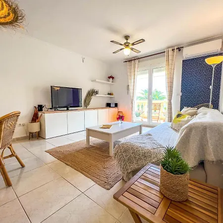 Apartment Residencial La Giralda Iii *