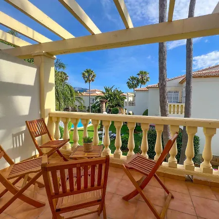 Apartment Residencial La Giralda Iii *